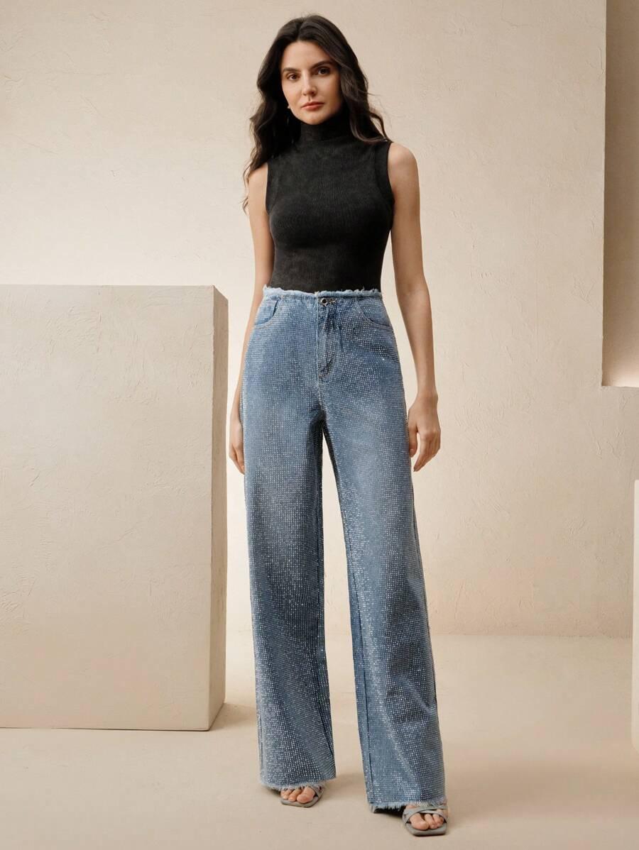niebieskie spodnie jeans zdobienie