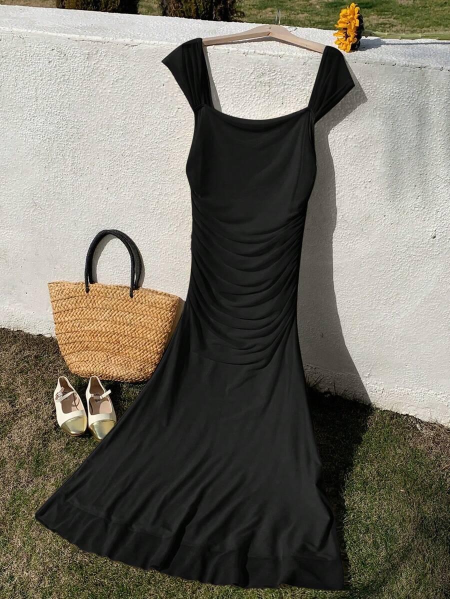 CZARNA MAXI SUKIENKA 