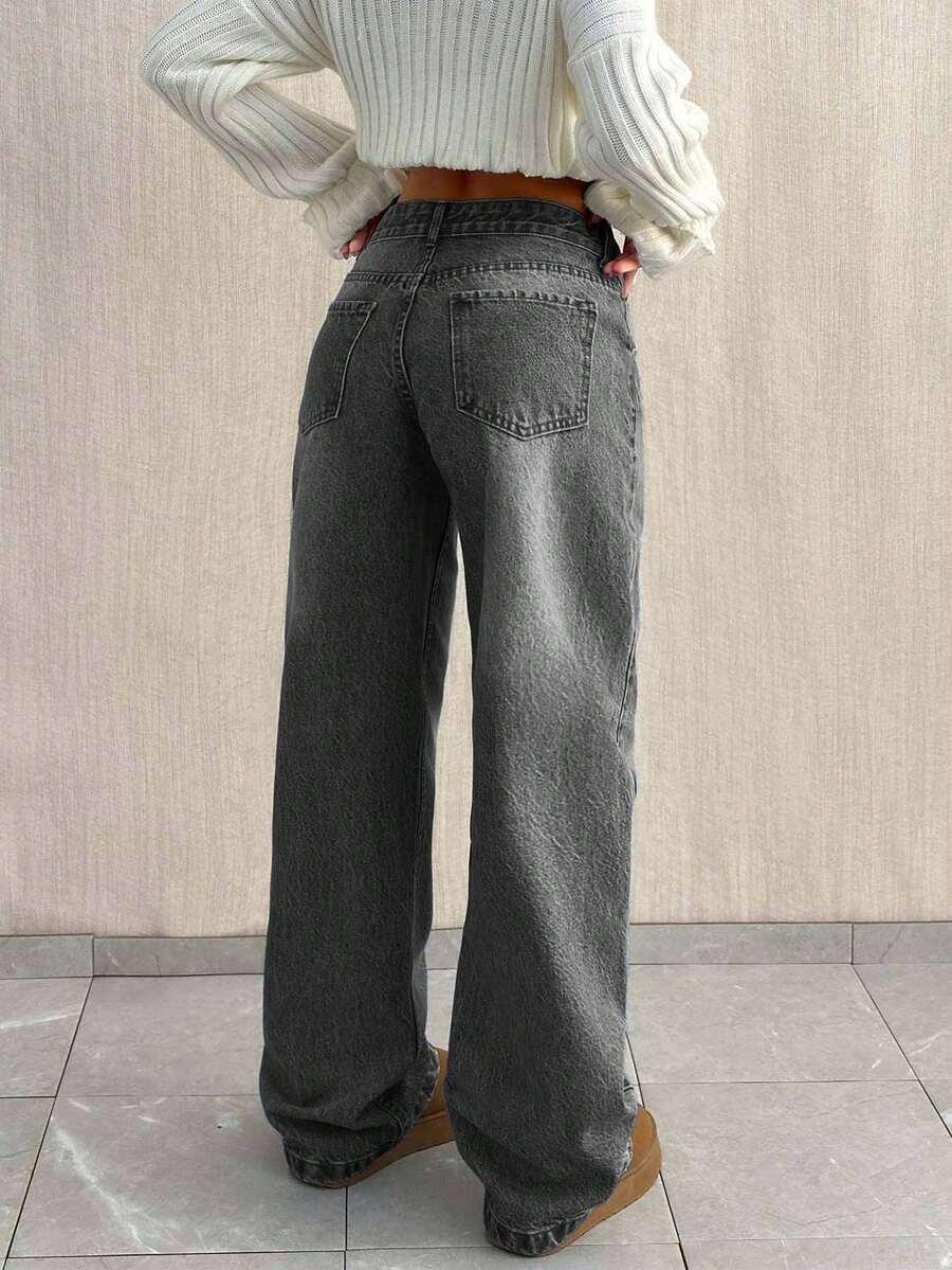 szare jeansy kieszenie 