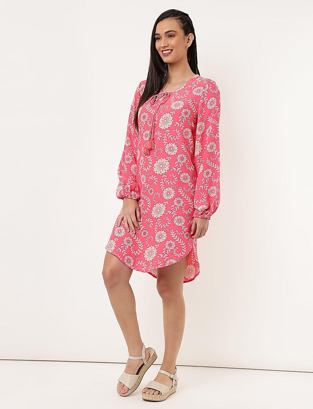 RÓŻOWA SUKIENKA PRINT T42-3215K-A4