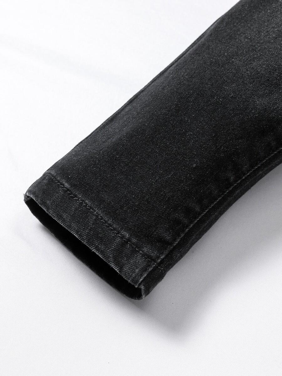 czarne spodnie jeans