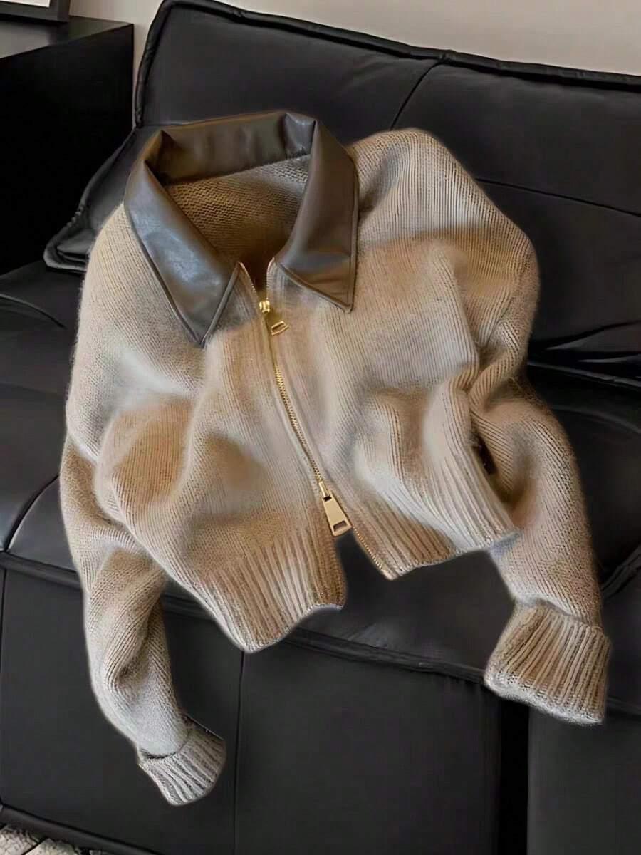SWETER KOŁNIERZYK ZAMEK