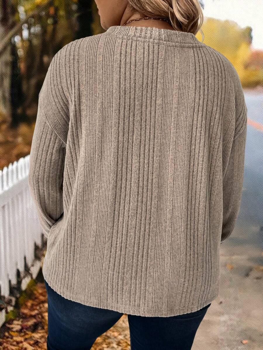 BRĄZOWY SWETER GUZIKI