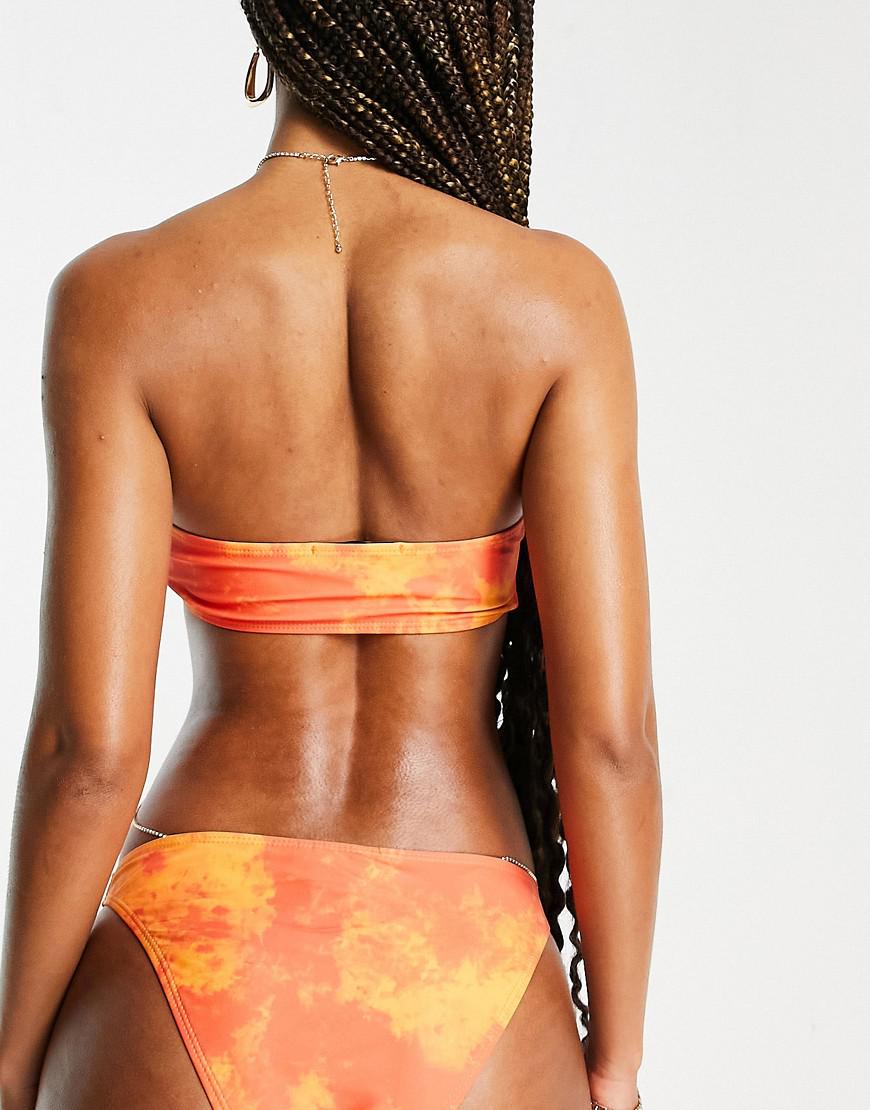 pomarańczowy dół od bikini