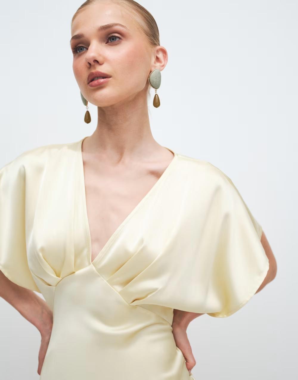 SATYNOWA MAXI SUKIENKA V-NECK