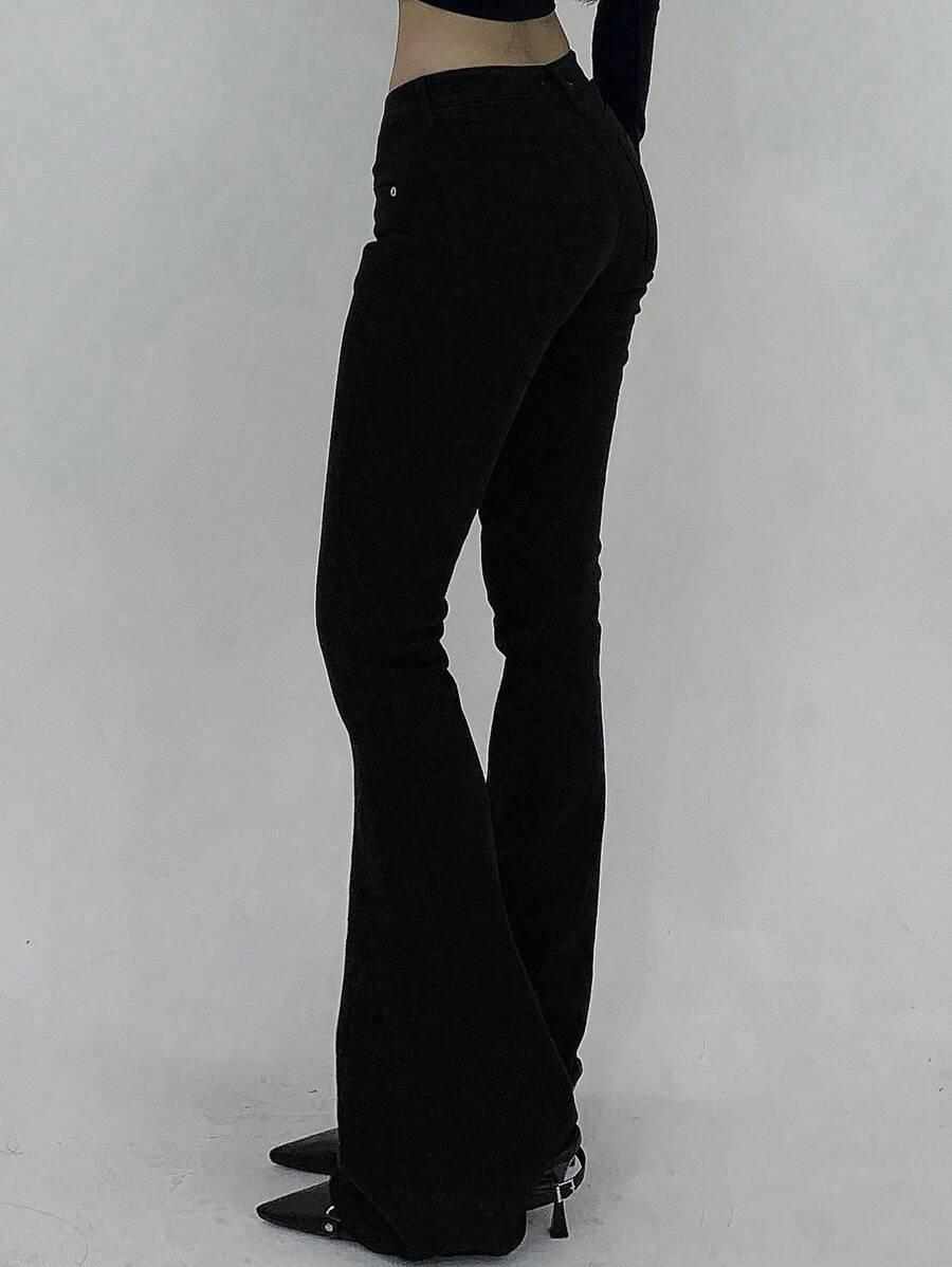 czarne spodnie jeans