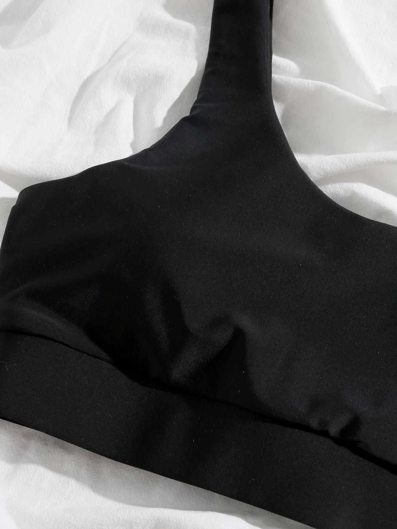 czarna góra od bikini