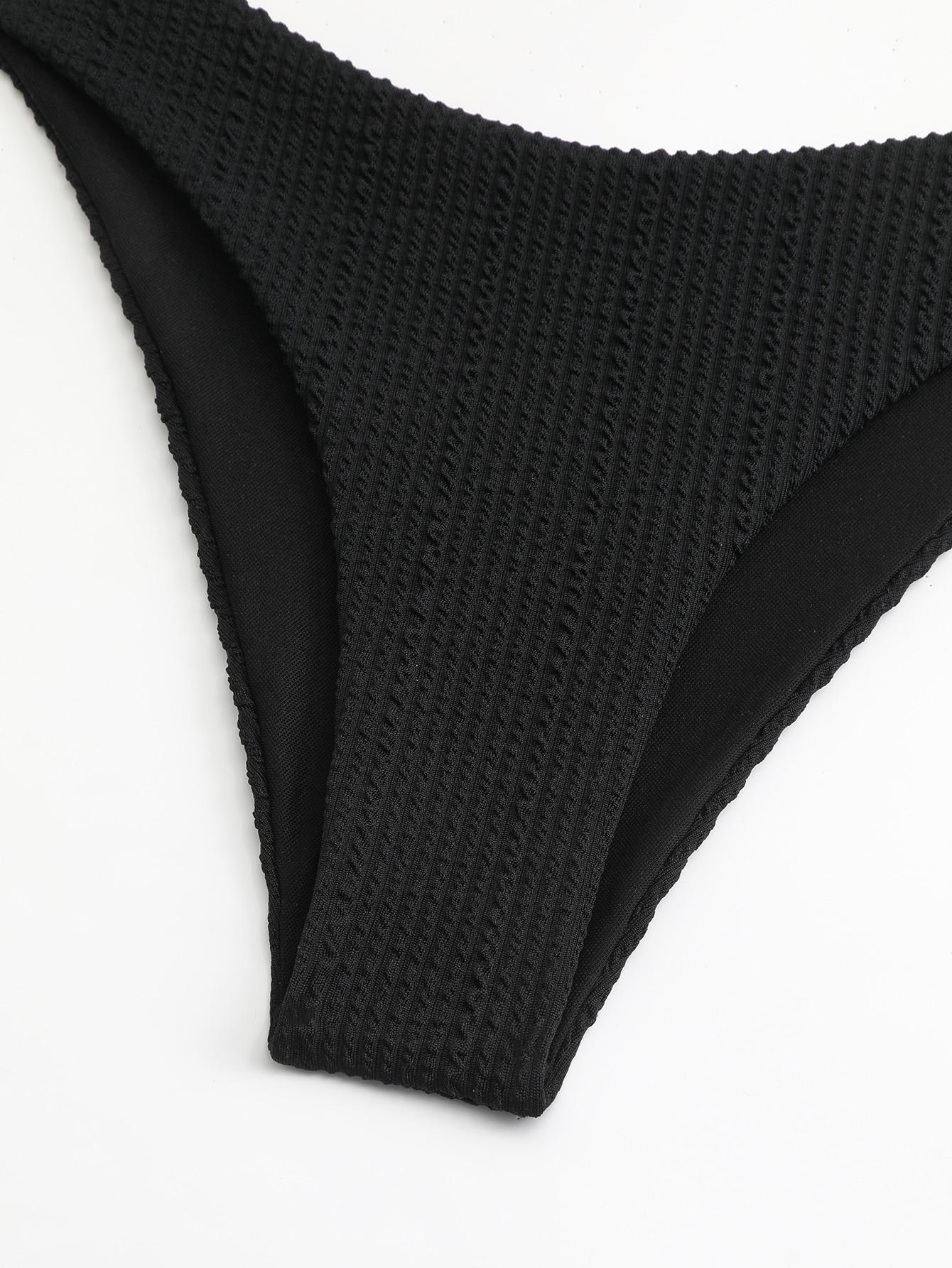 czarny dół od bikini