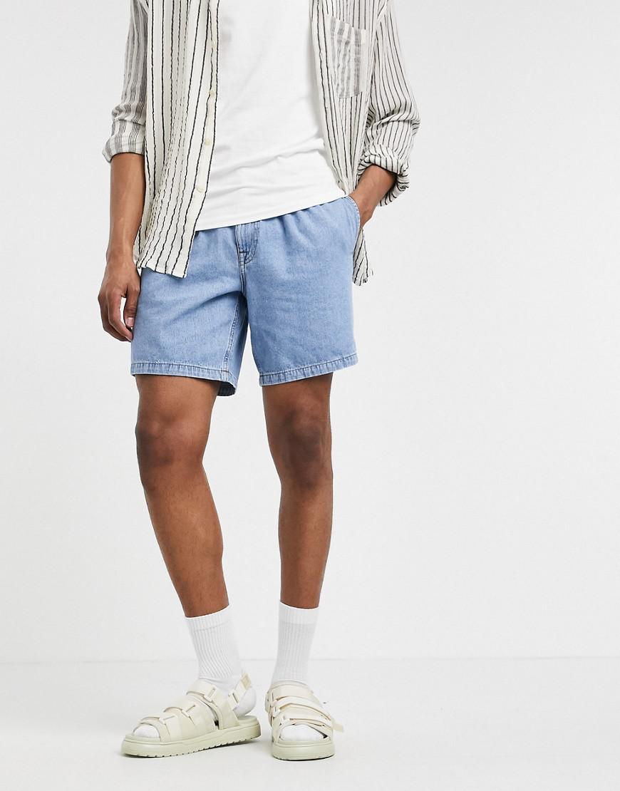 niebieskie spodenki jeans zamek