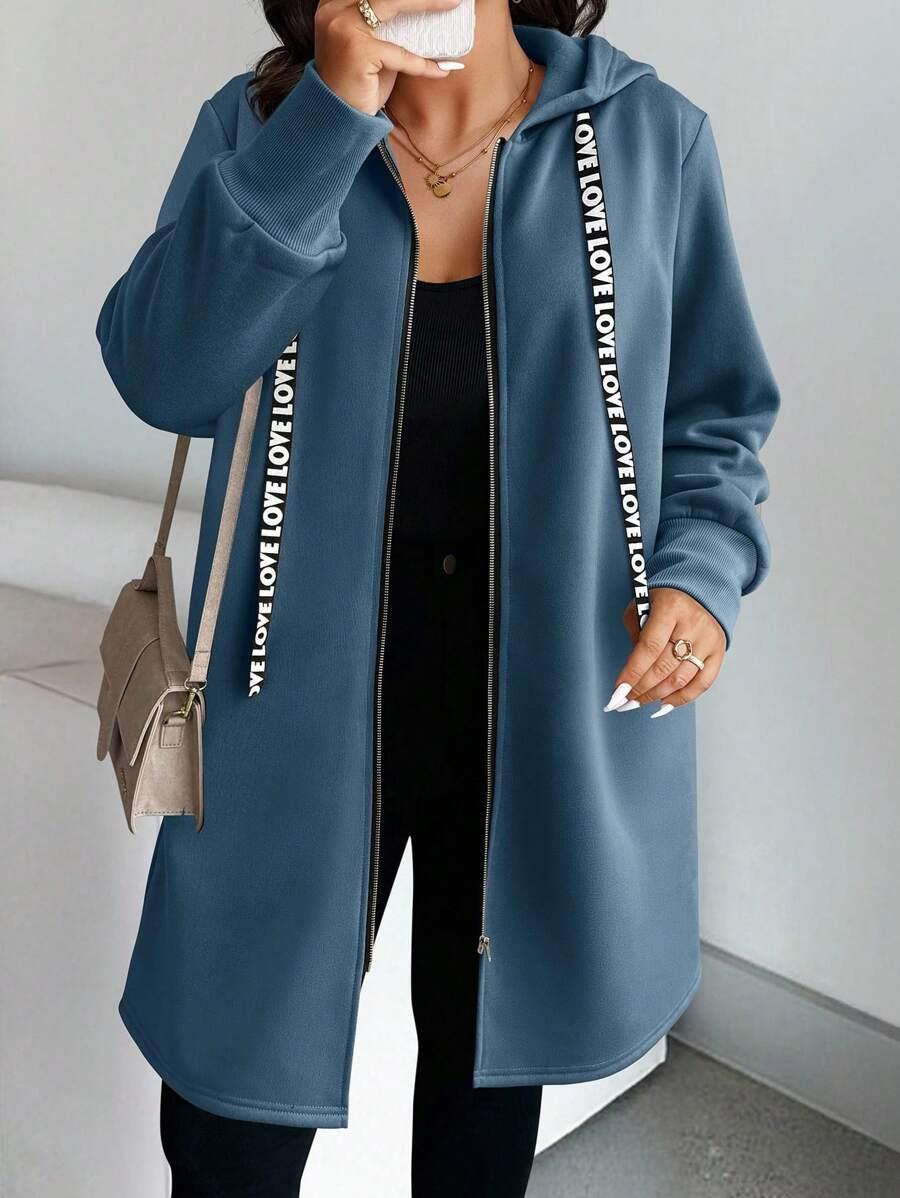 niebieska bluza kaptur