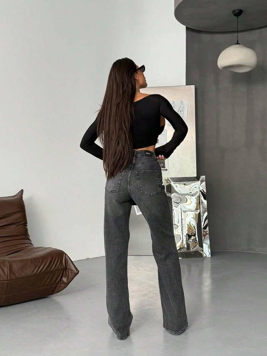 szare spodnie jeans