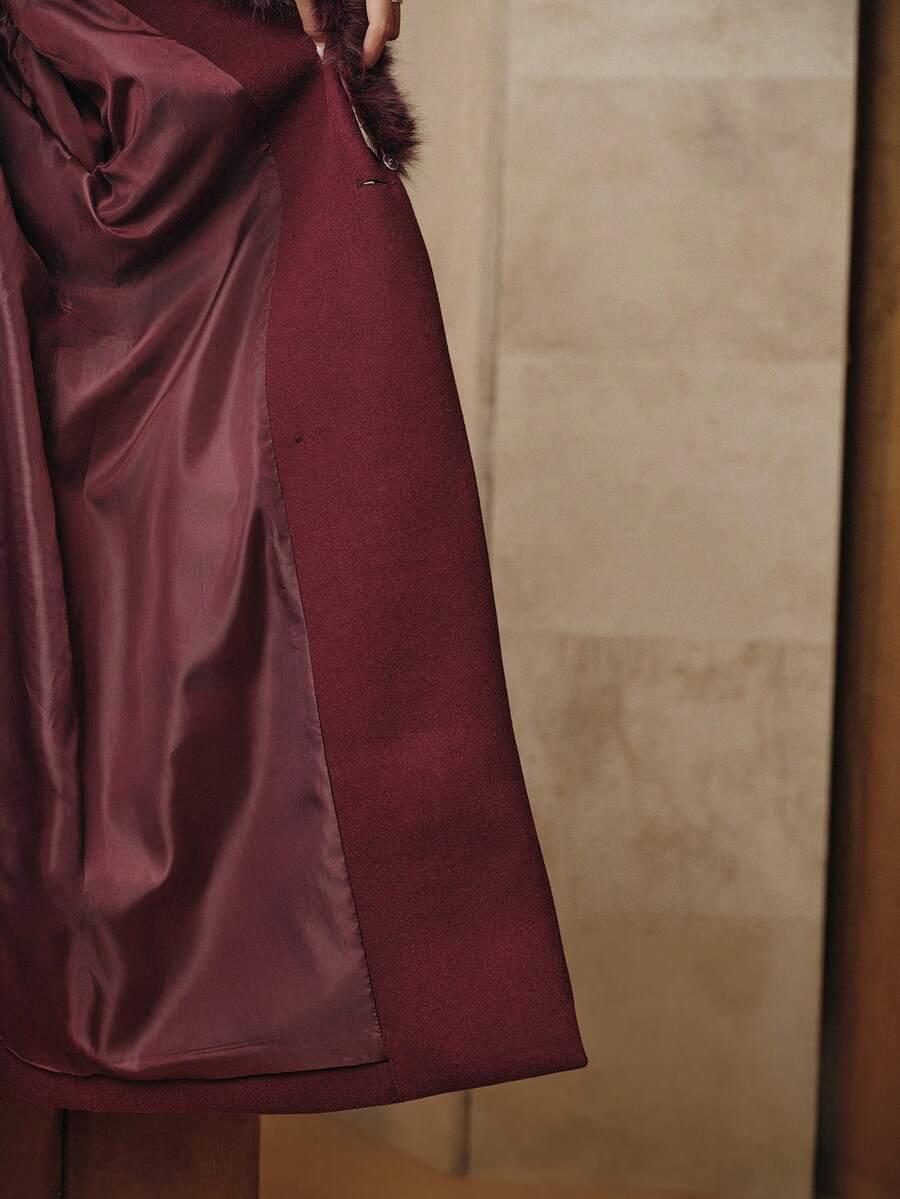 czerwony płaszcz sztuczne futro