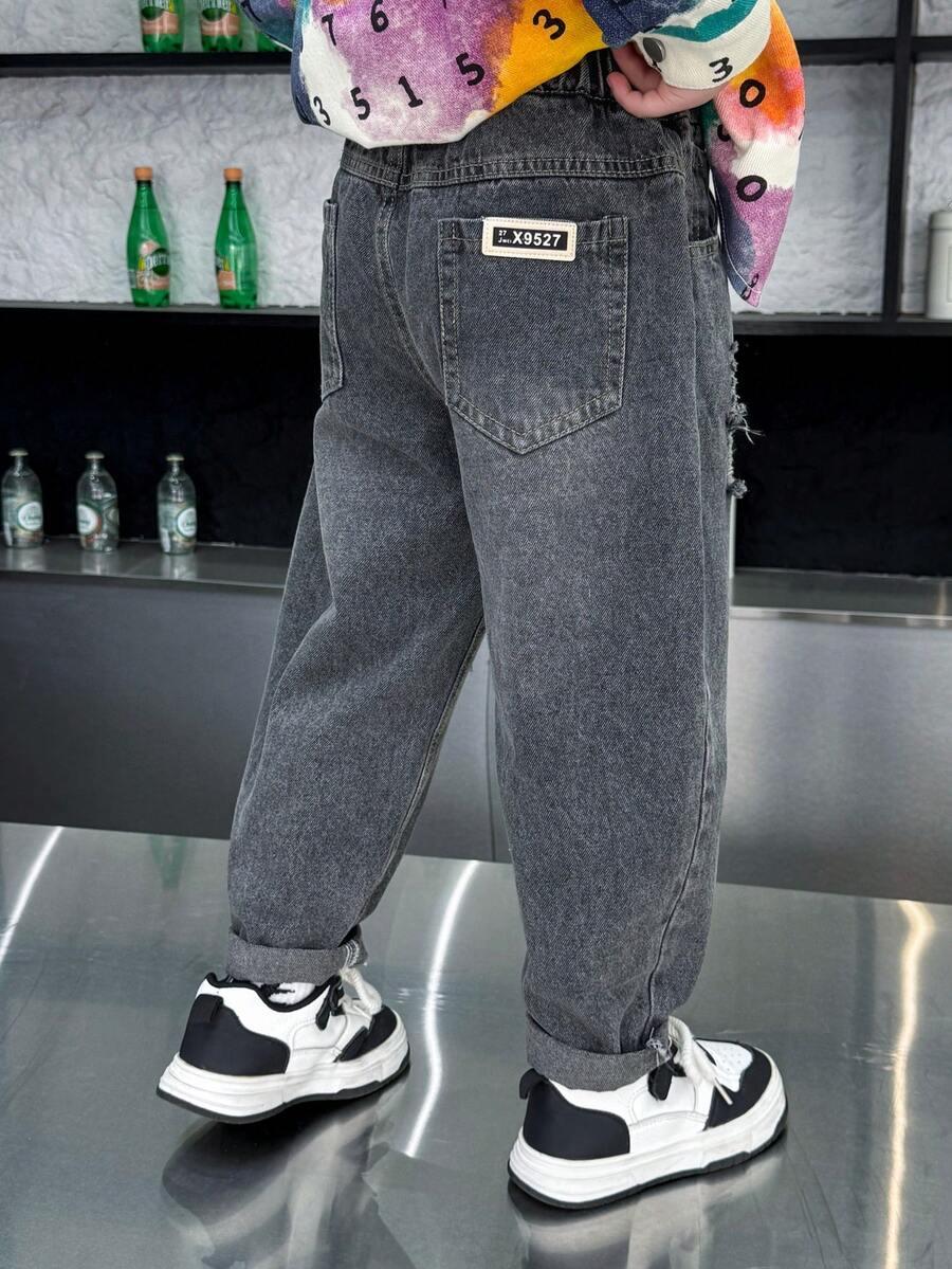 szare spodnie jeans