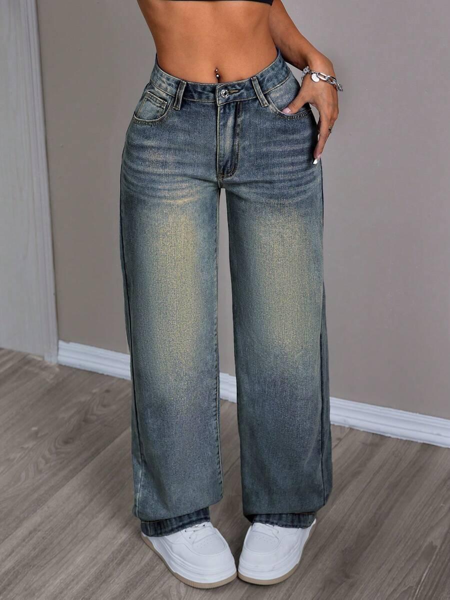 granatowe spodnie jeans 