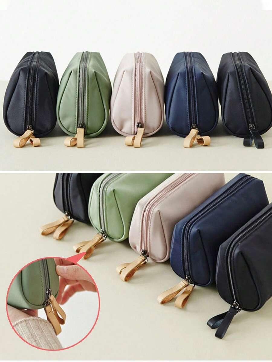 granatowa KOSMETYCZKA ZIP