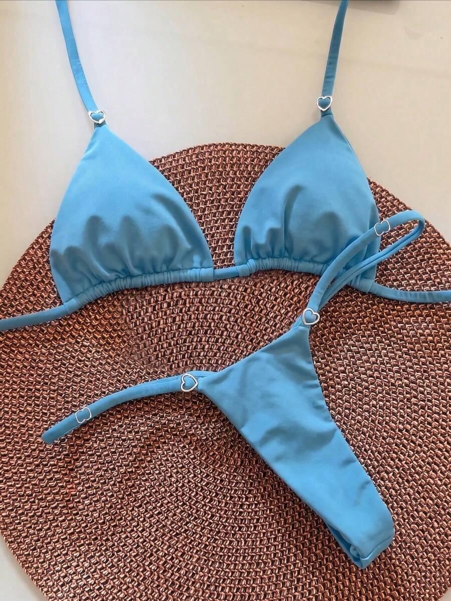niebieska góra od bikini