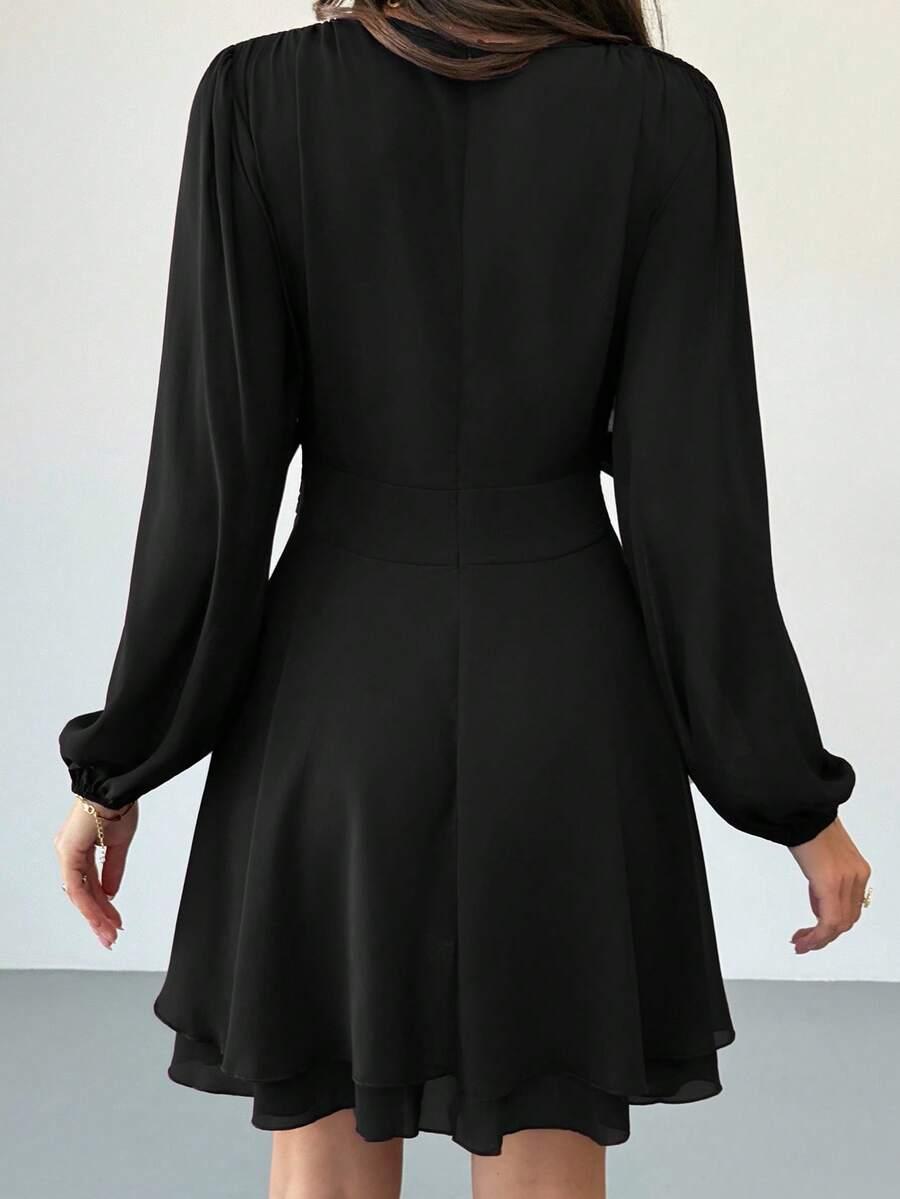 CZARNA MINI SUKIENKA 