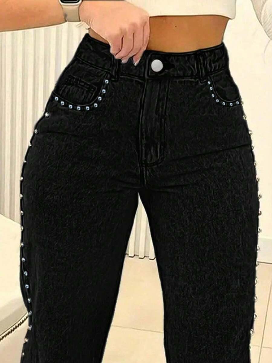 czarne spodnie jeans