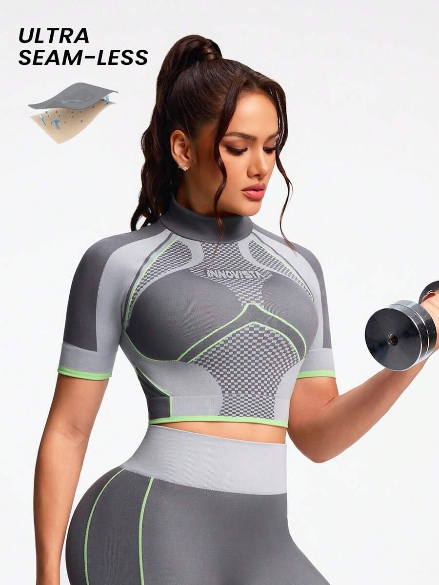 DOPASOWANY SPORTOWY TOP
