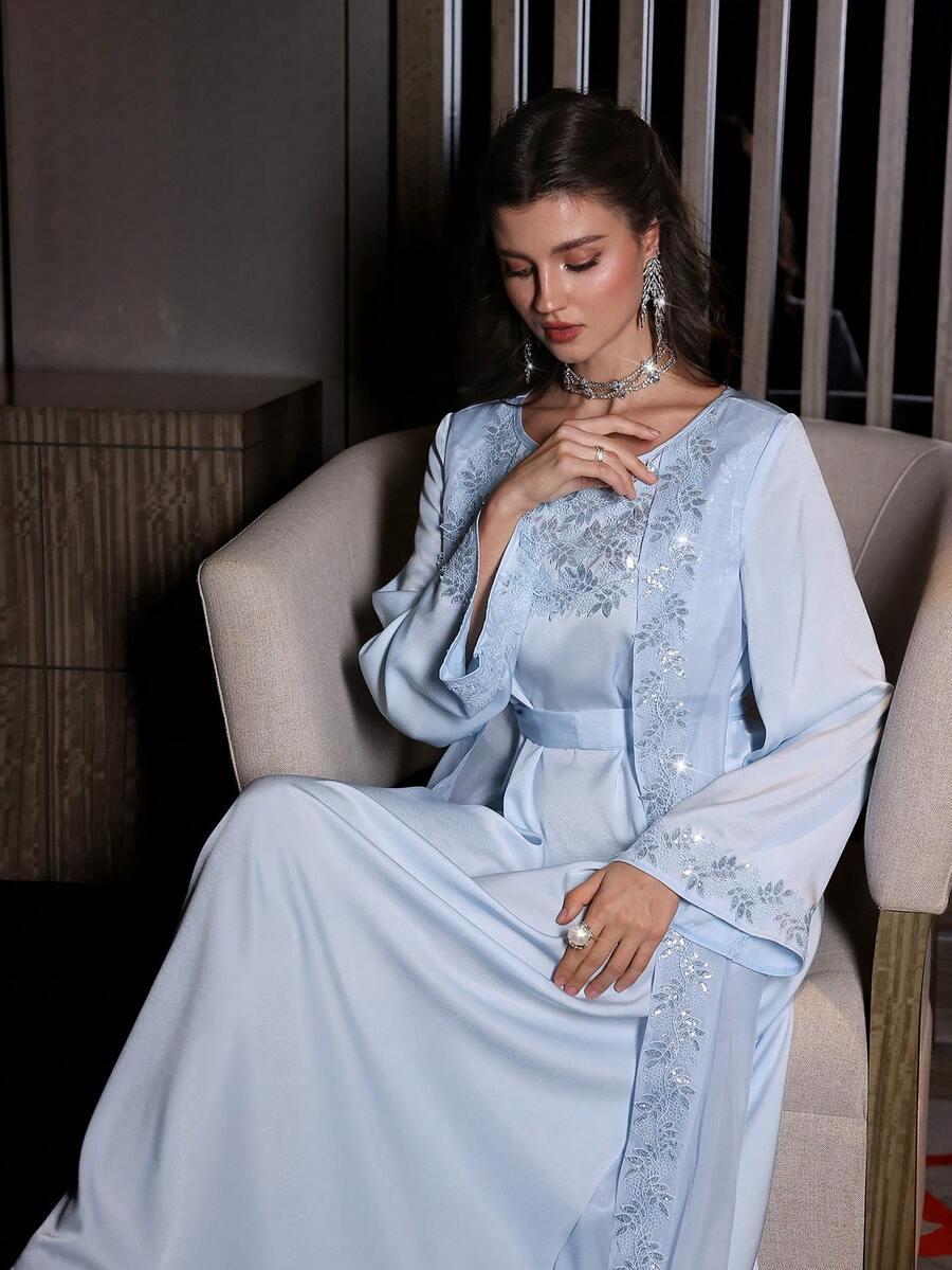 NIEBIESKA MAXI SUKIENKA ZDOBIENIE