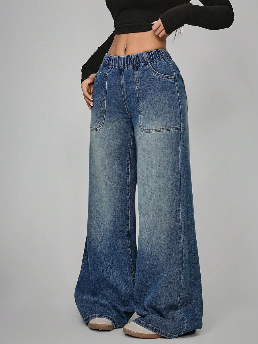 niebieskie spodnie jeans
