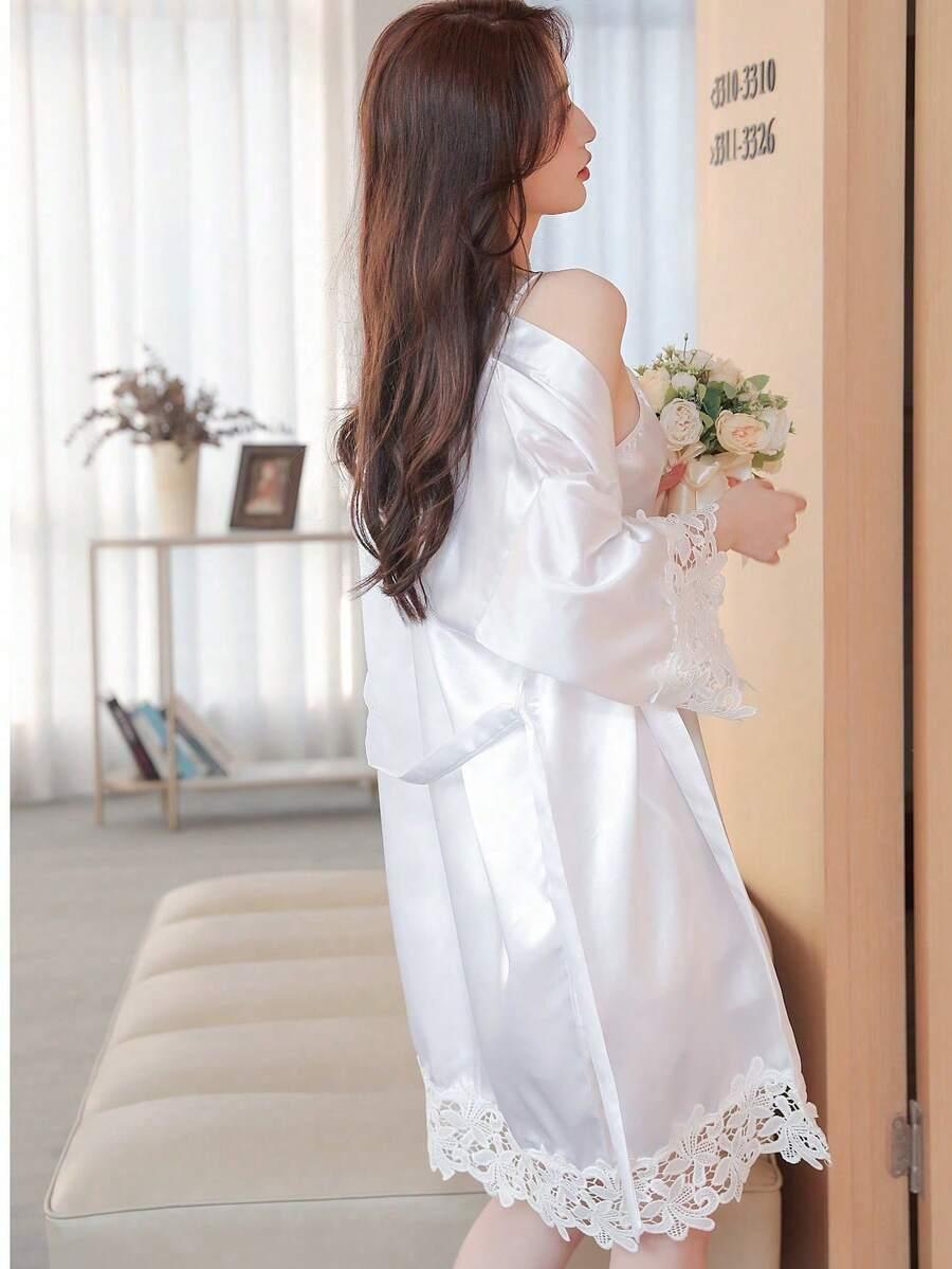 biały szlafrok napis bride
