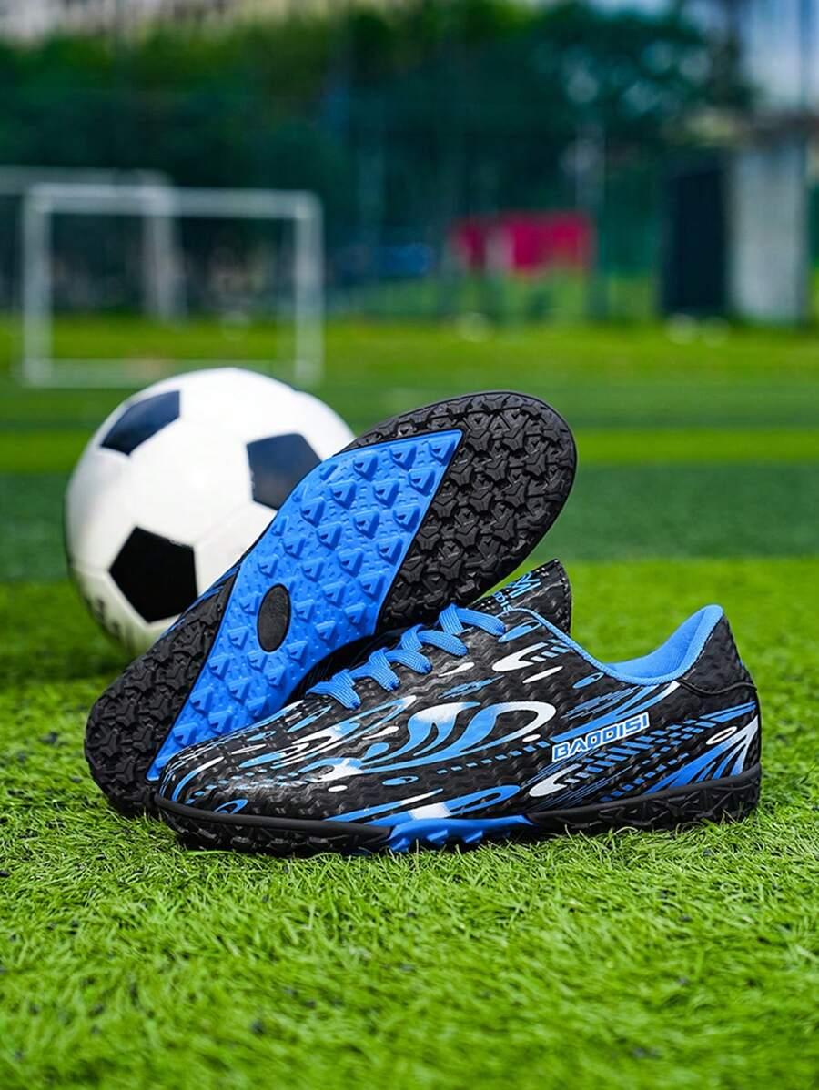 niebieskie buty sportowe wzór