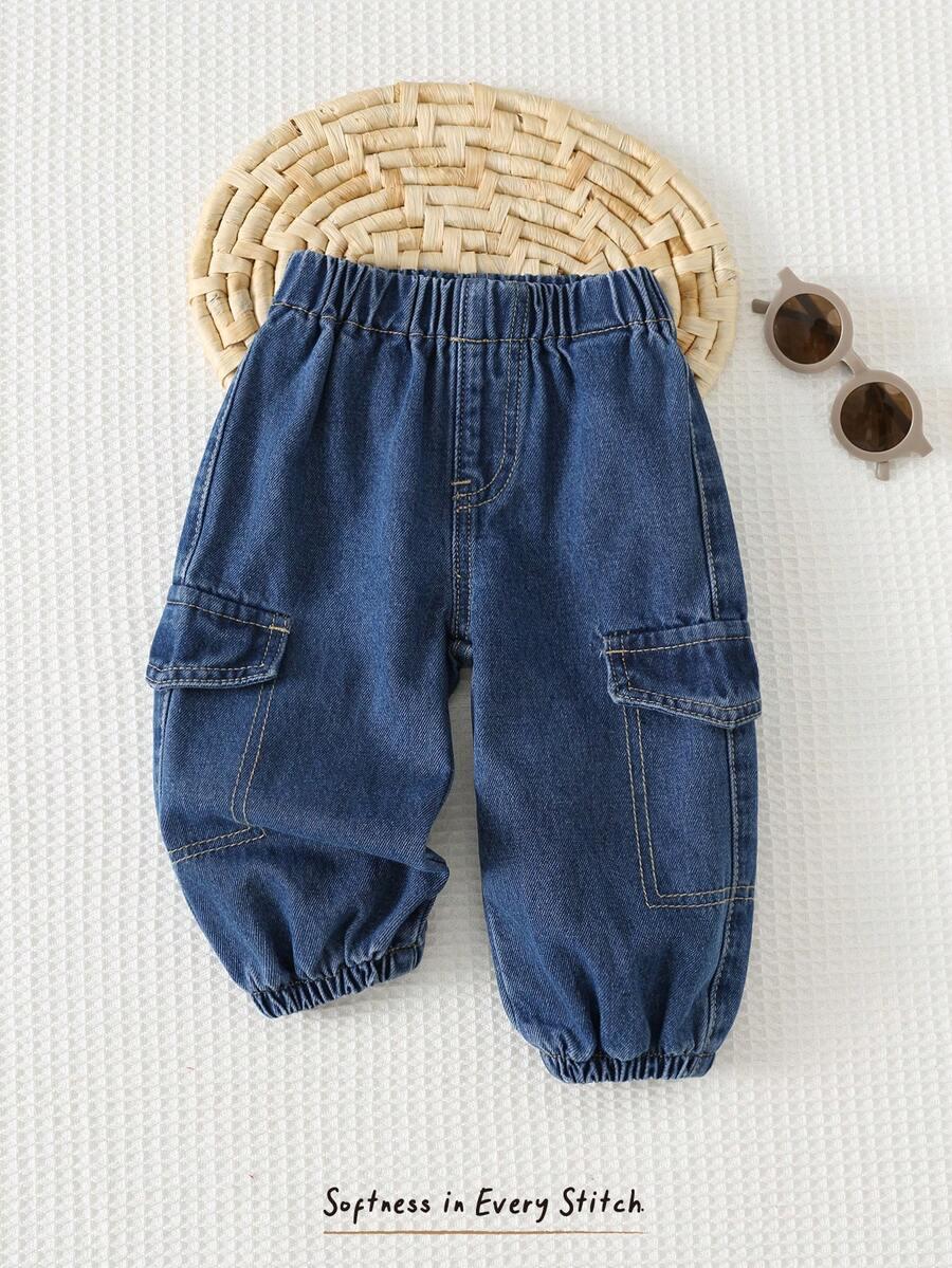 niebieskie spodnie jeans 