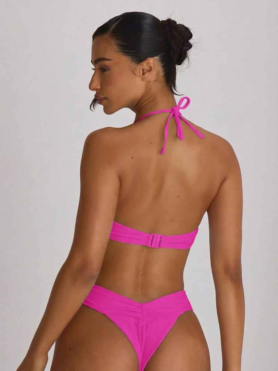 różowy dół od bikini