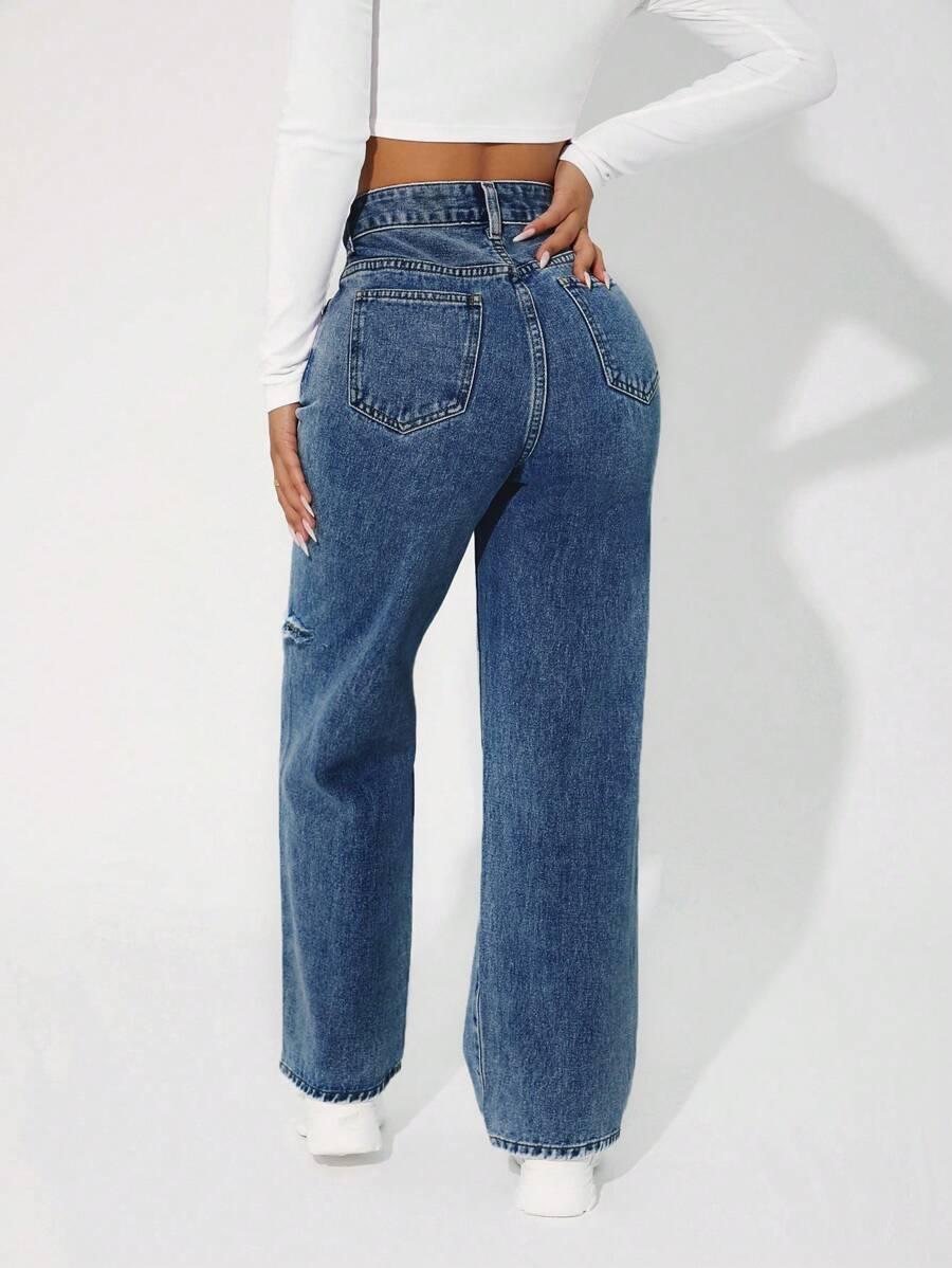 niebieskie spodnie jeans 