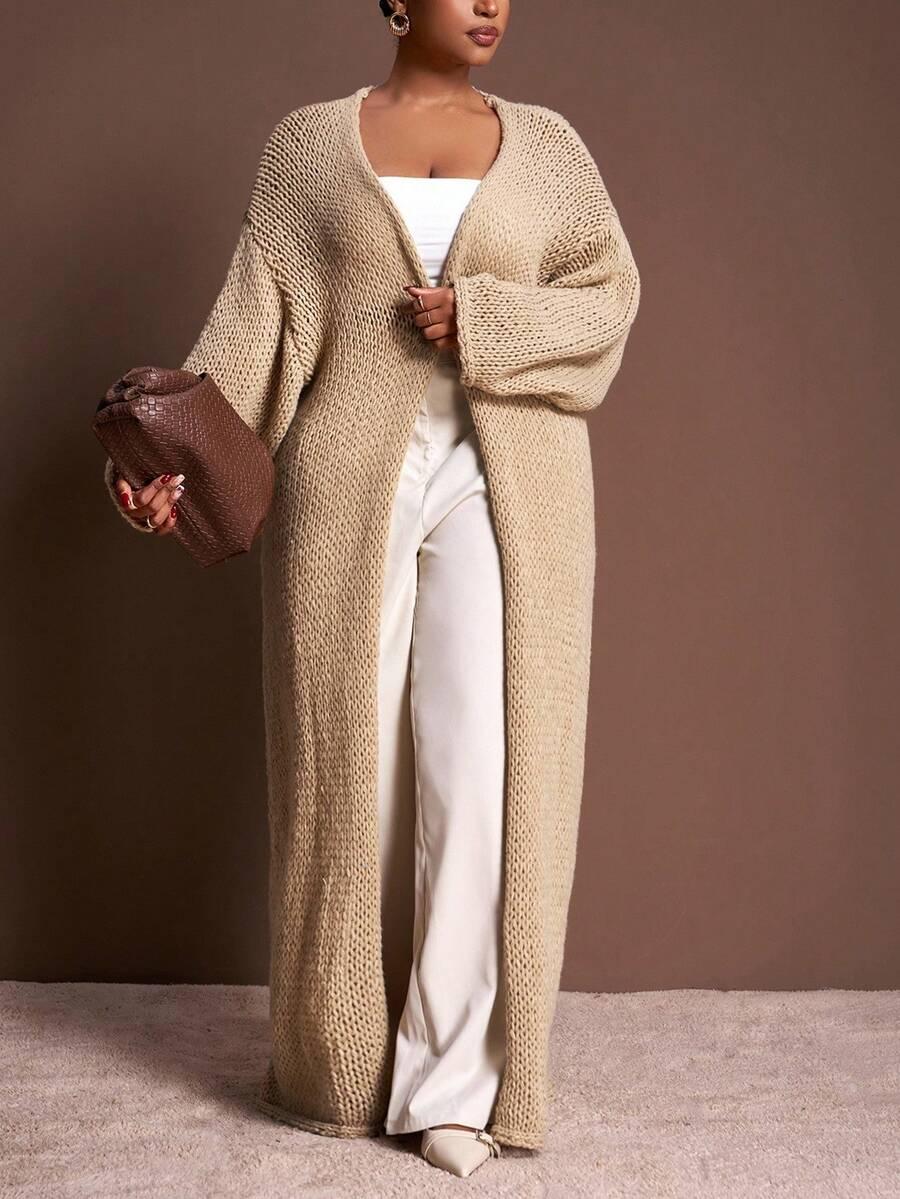 beżowy sweter do kostek