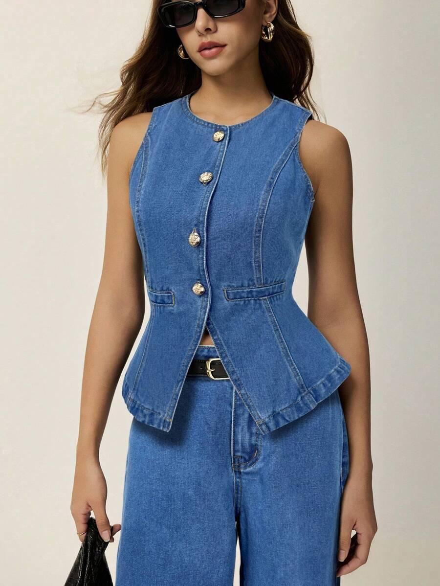 niebieskie spodnie jeans