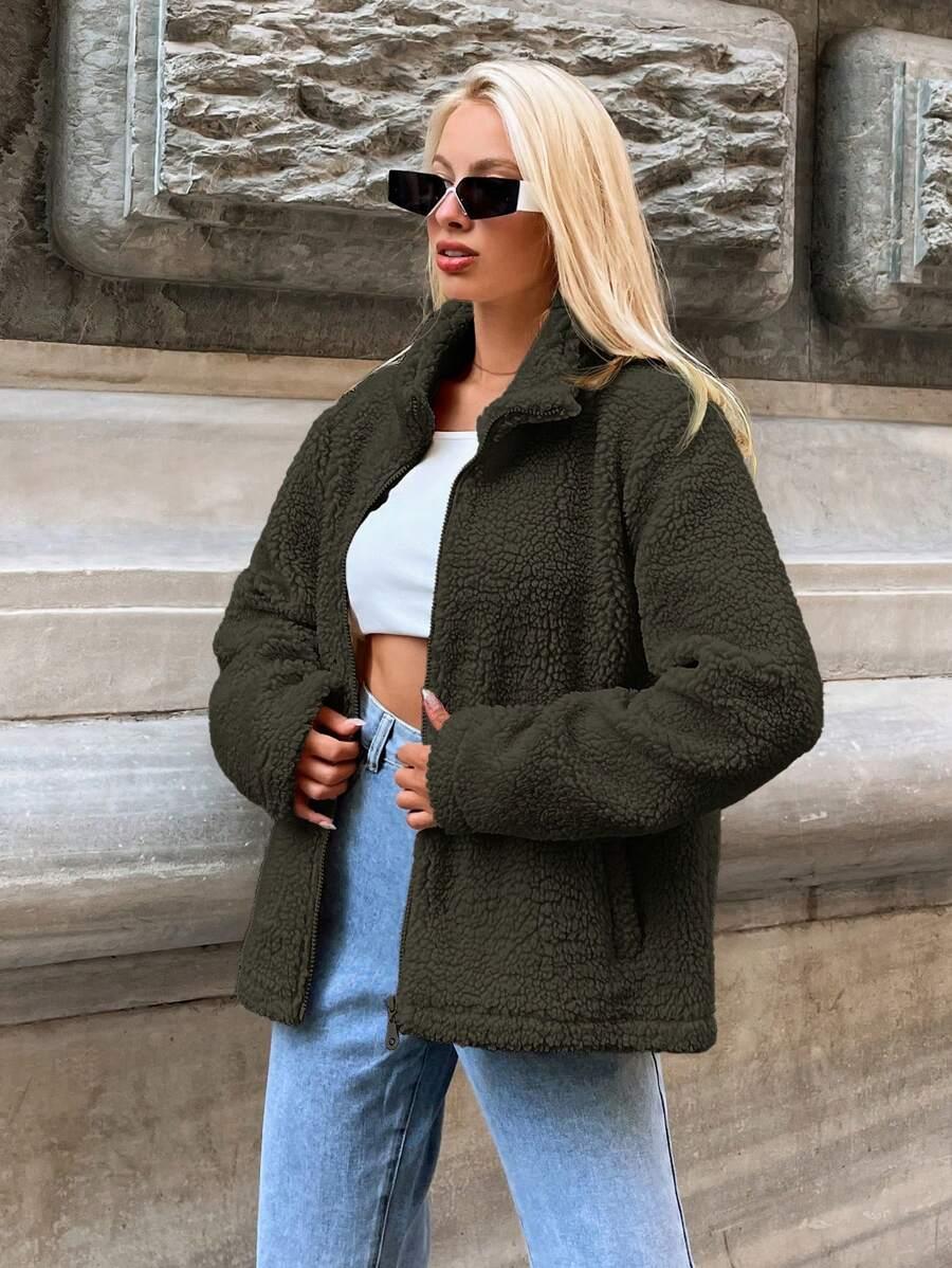 zielona rozpinana bluza