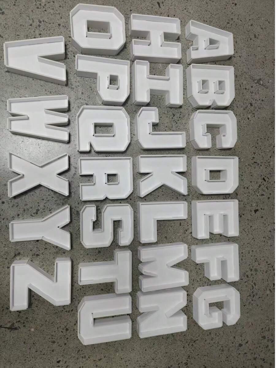 taca na przekąski w kształcie cyfry 2