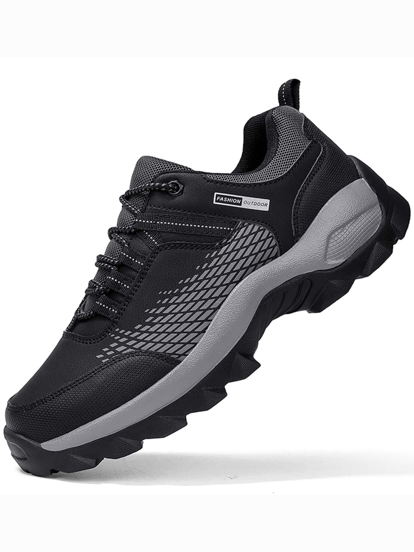 czarne buty sportowe