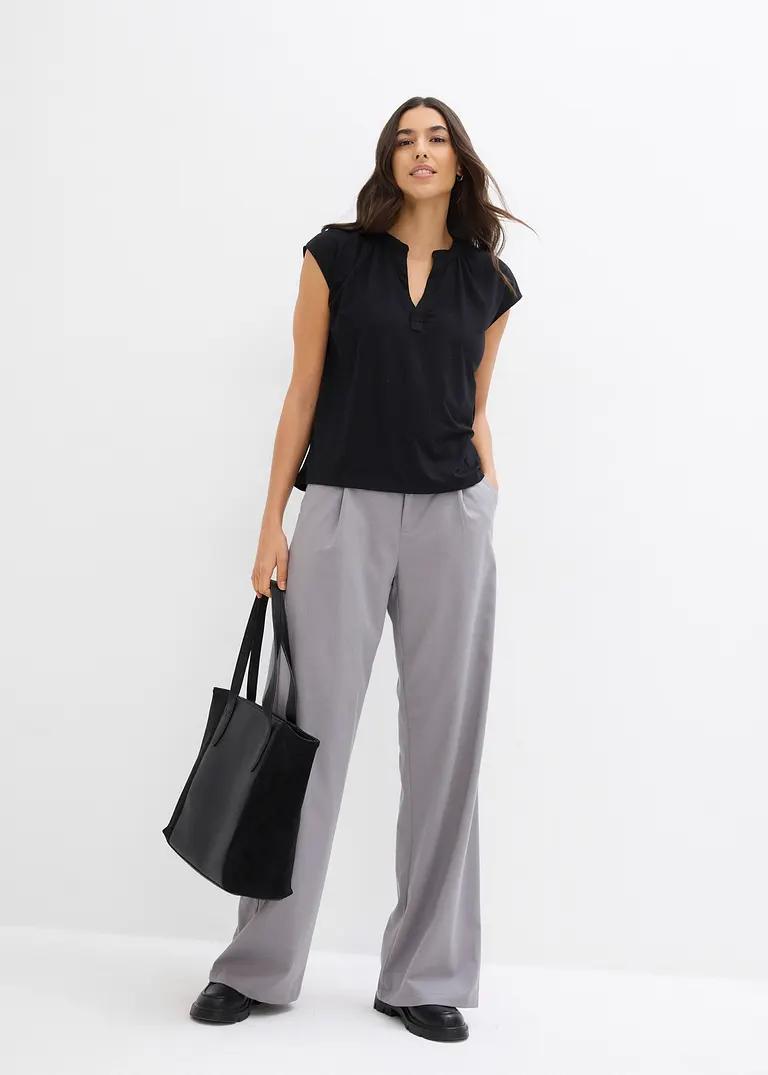 czarna bluzka v-neck