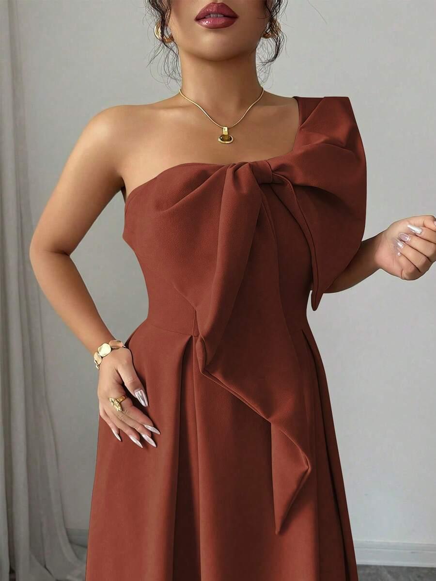 ELEGANCKA SUKIENKA MAXI NA JEDNO RAMIĘ