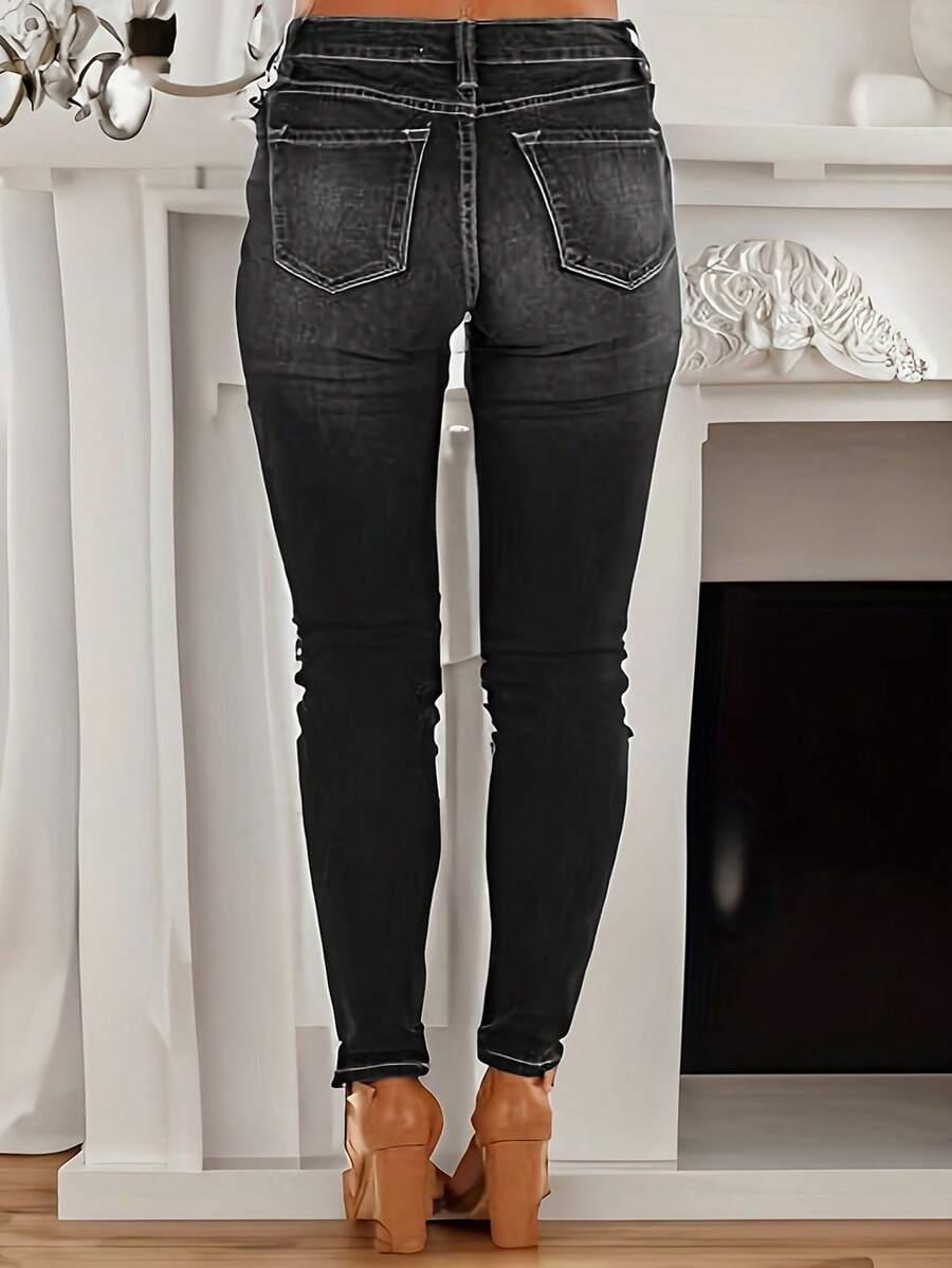 czarne spodnie jeans rurki
