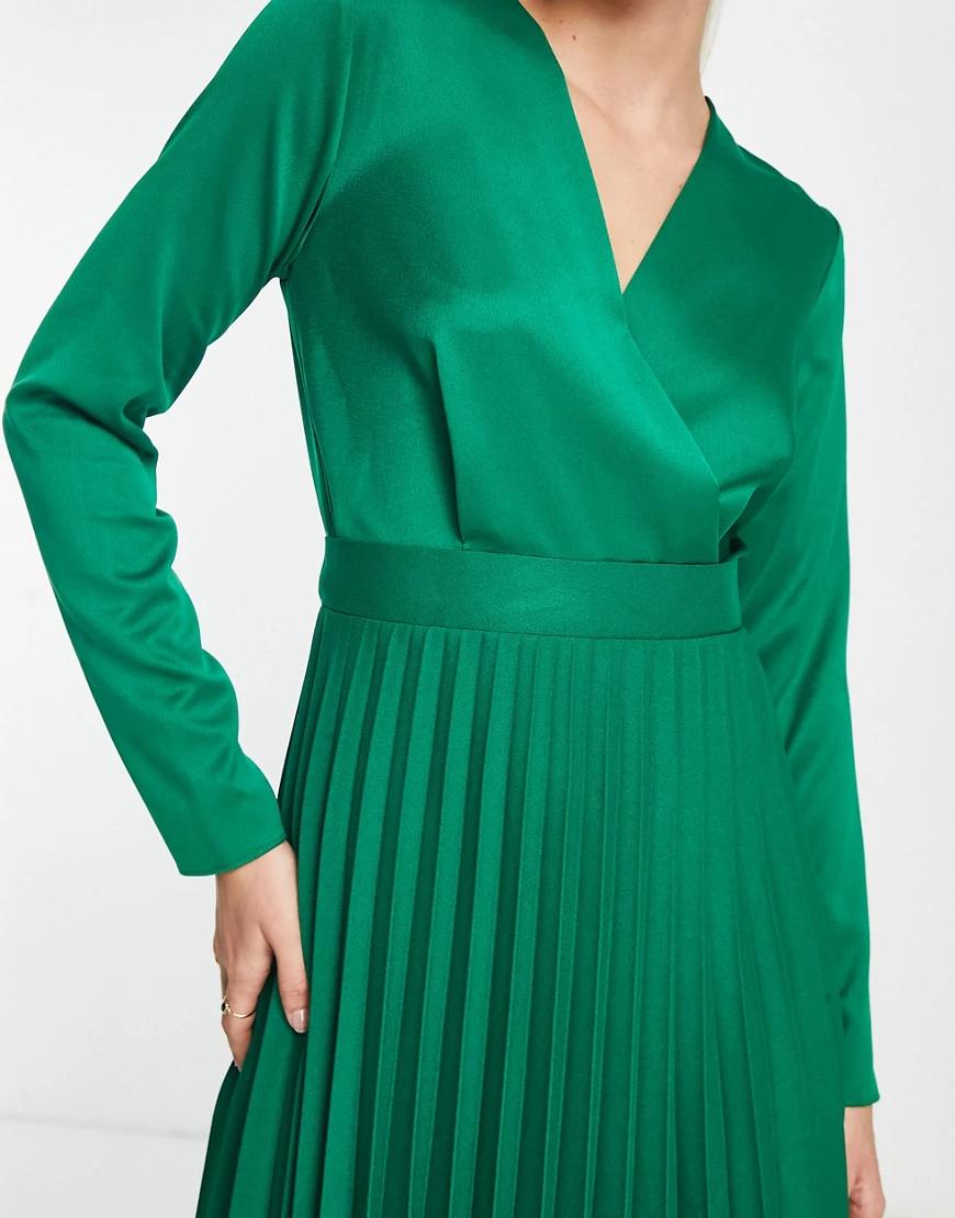 zielona plisowana sukienka długi rękaw