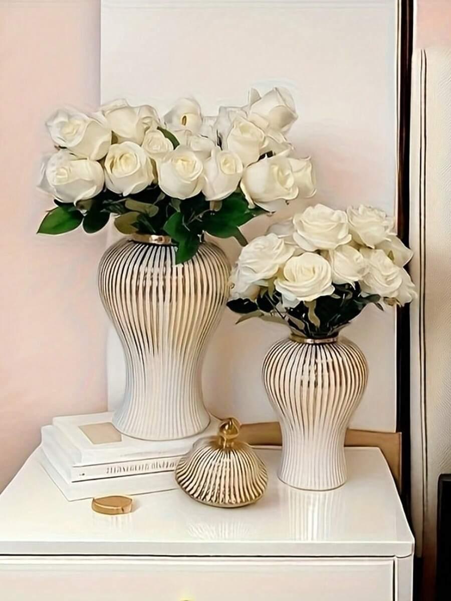 porcelanowy ozdobny wazon 