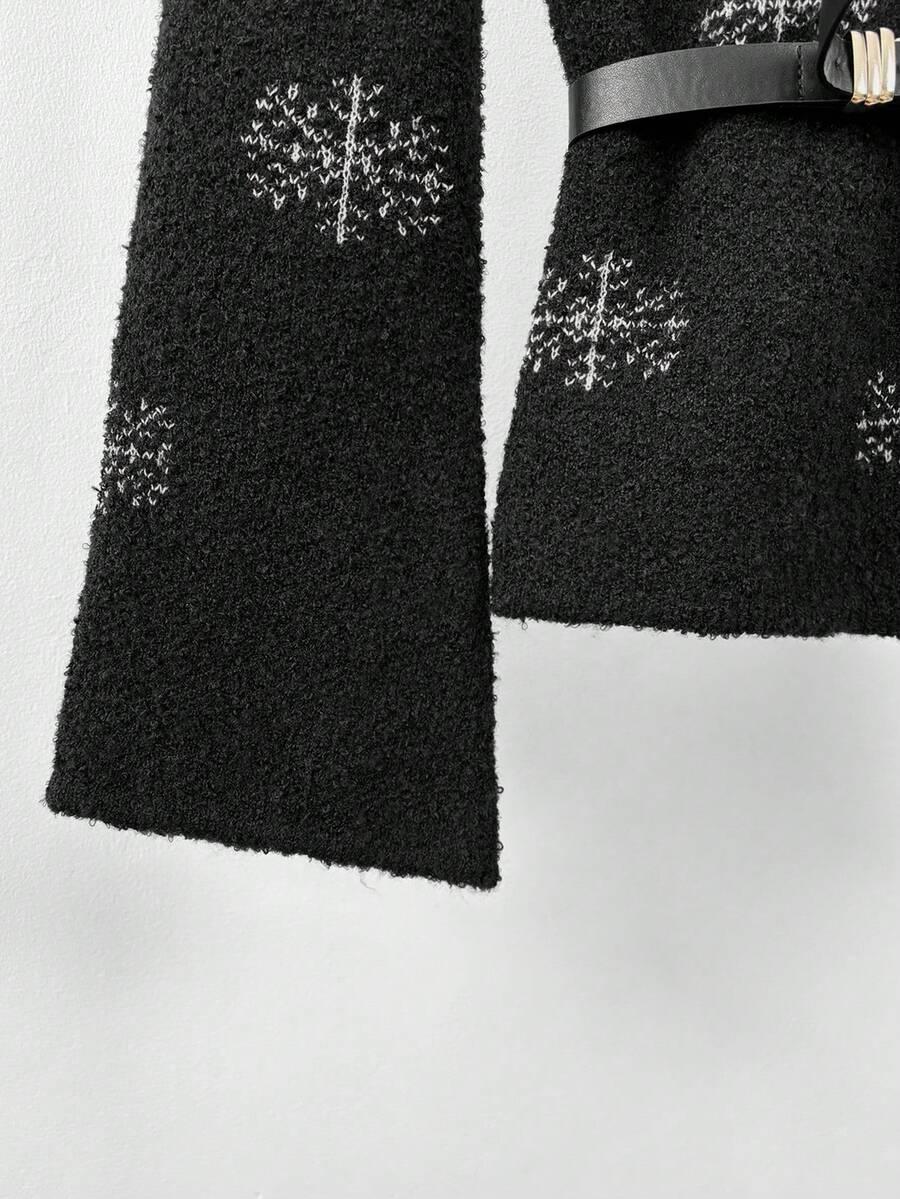 czarny sweter wzór