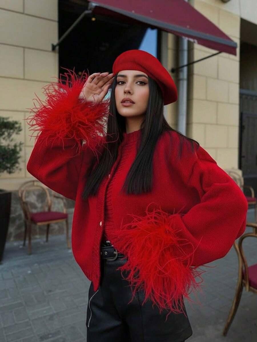CZERWONY SWETER GUZIKI