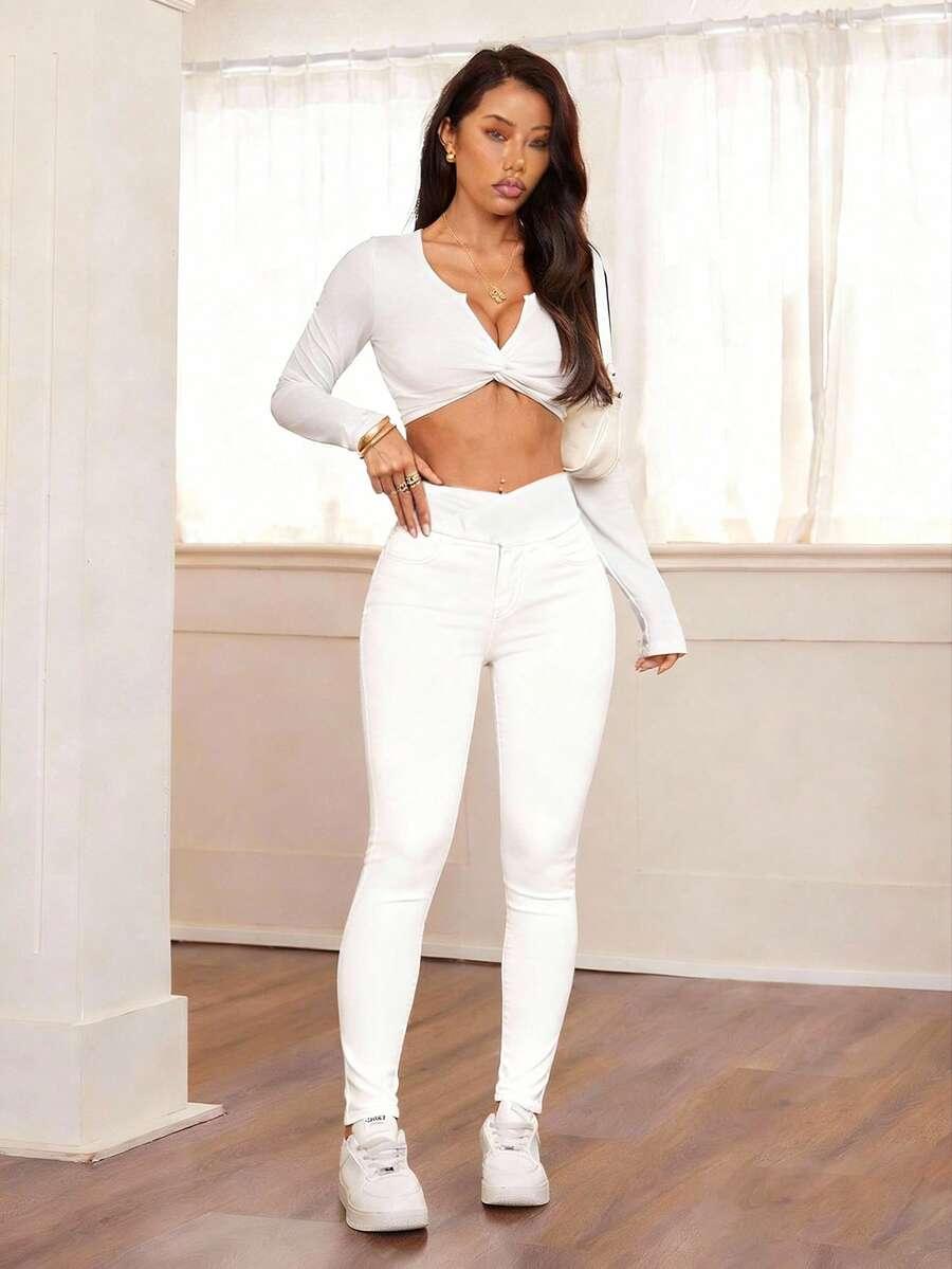 BIAŁE SPODNIE JEANS