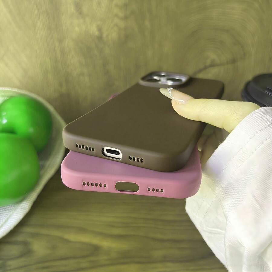 brązowe etui na telefon iPhone