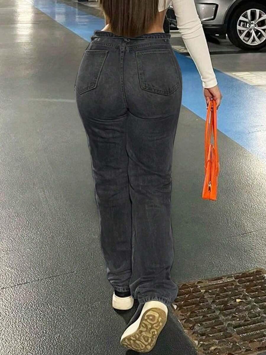szare spodnie jeans