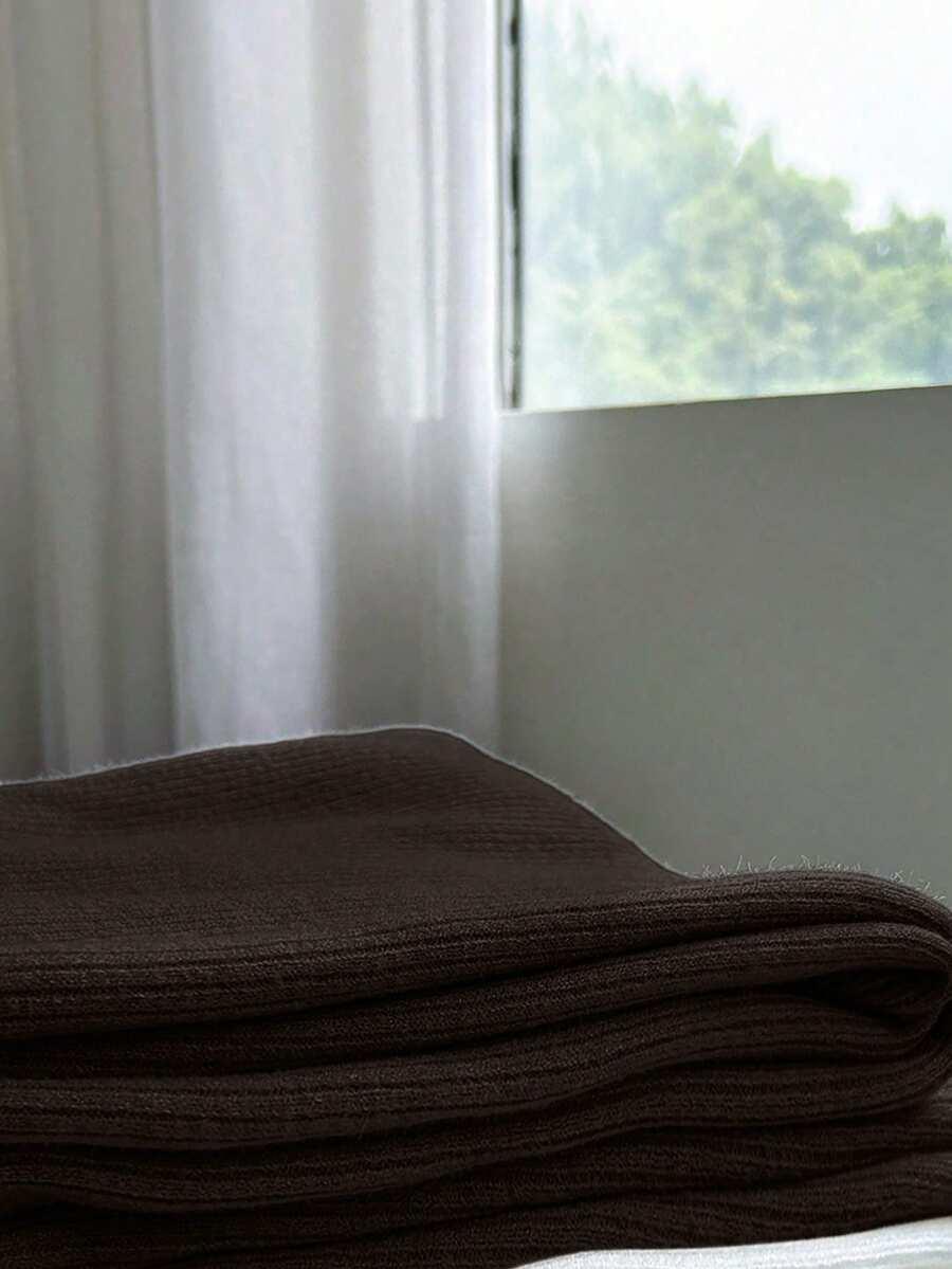 brązowe dzianinowe spodnie prosta nogawka 