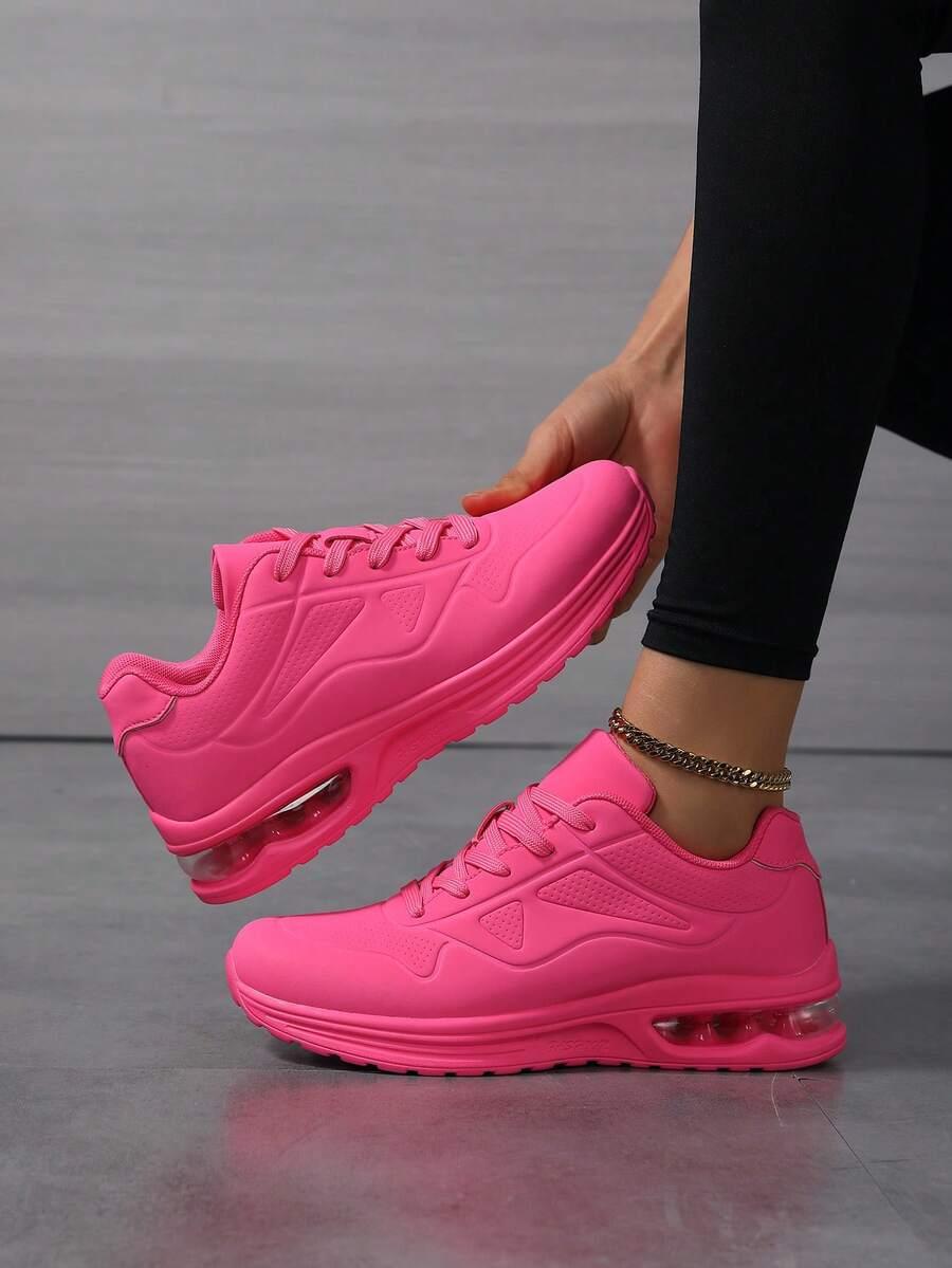 różowe buty sportowe
