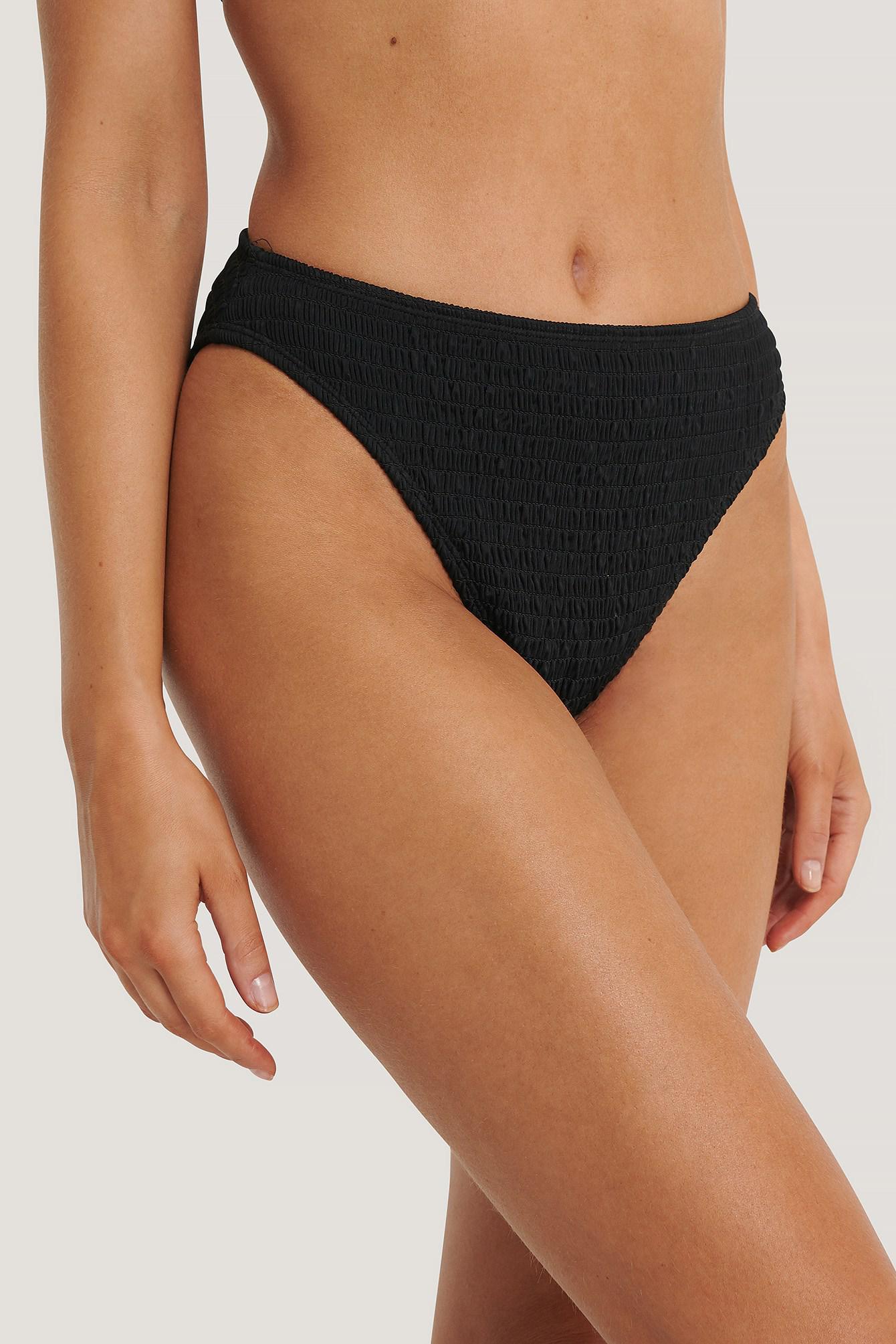 CZARNY DÓŁ OD BIKINI MARSZCZENIE