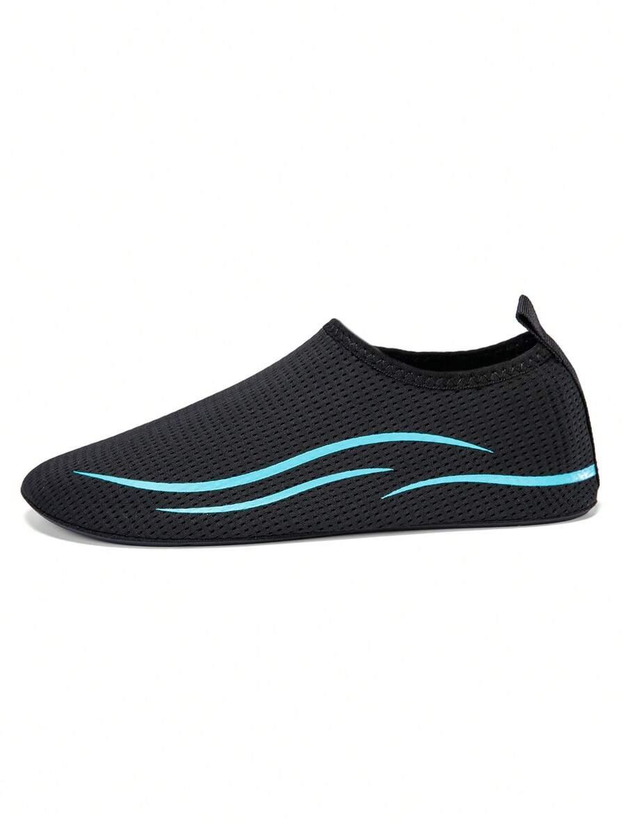 CZARNE BUTY NA PLAŻĘ