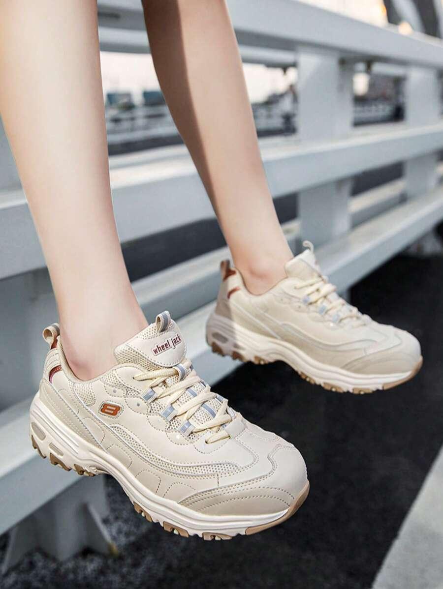 beżowe buty sportowe